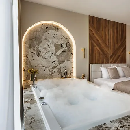 Urban Global - Jacuzzi - 20th Floor No 23 - Garage - Luxury